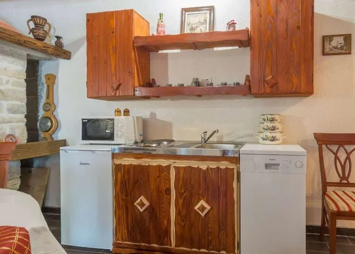 Irena Comfortable Benkovac