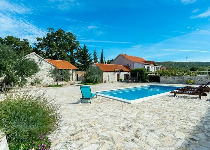 Irena Comfortable Benkovac