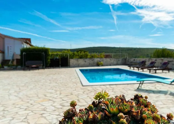 Irena Comfortable * ベンコヴァツ