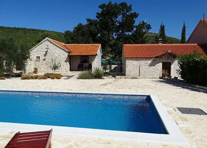 Irena Comfortable 別荘