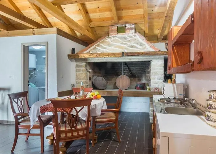 Irena Comfortable ベンコヴァツ